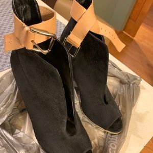 Zigi soho wedge black suede shoes